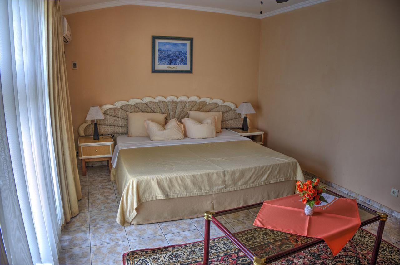 Hotel Independencia Екстериор снимка