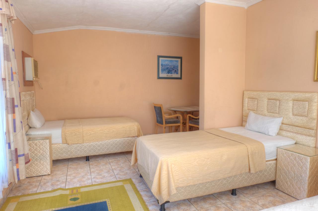 Hotel Independencia Екстериор снимка