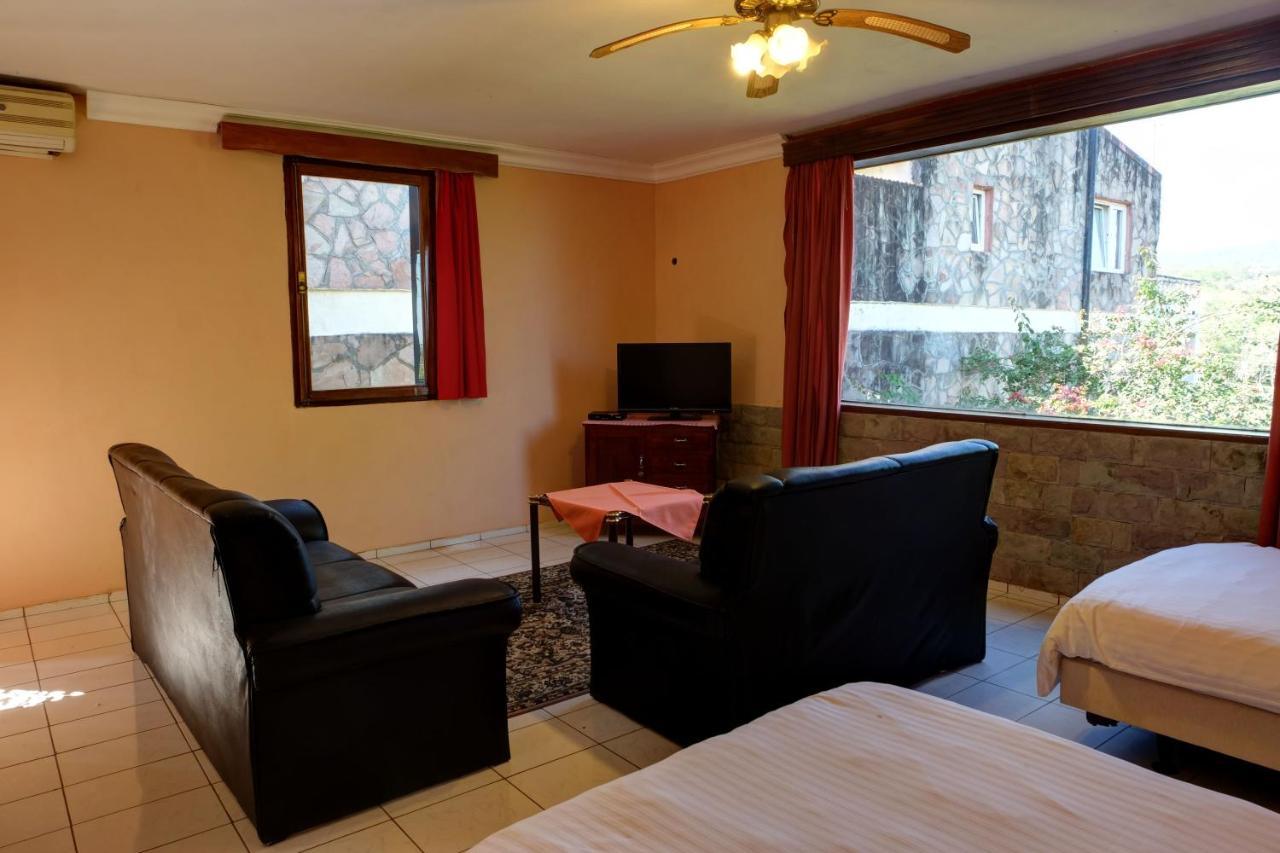 Hotel Independencia Екстериор снимка