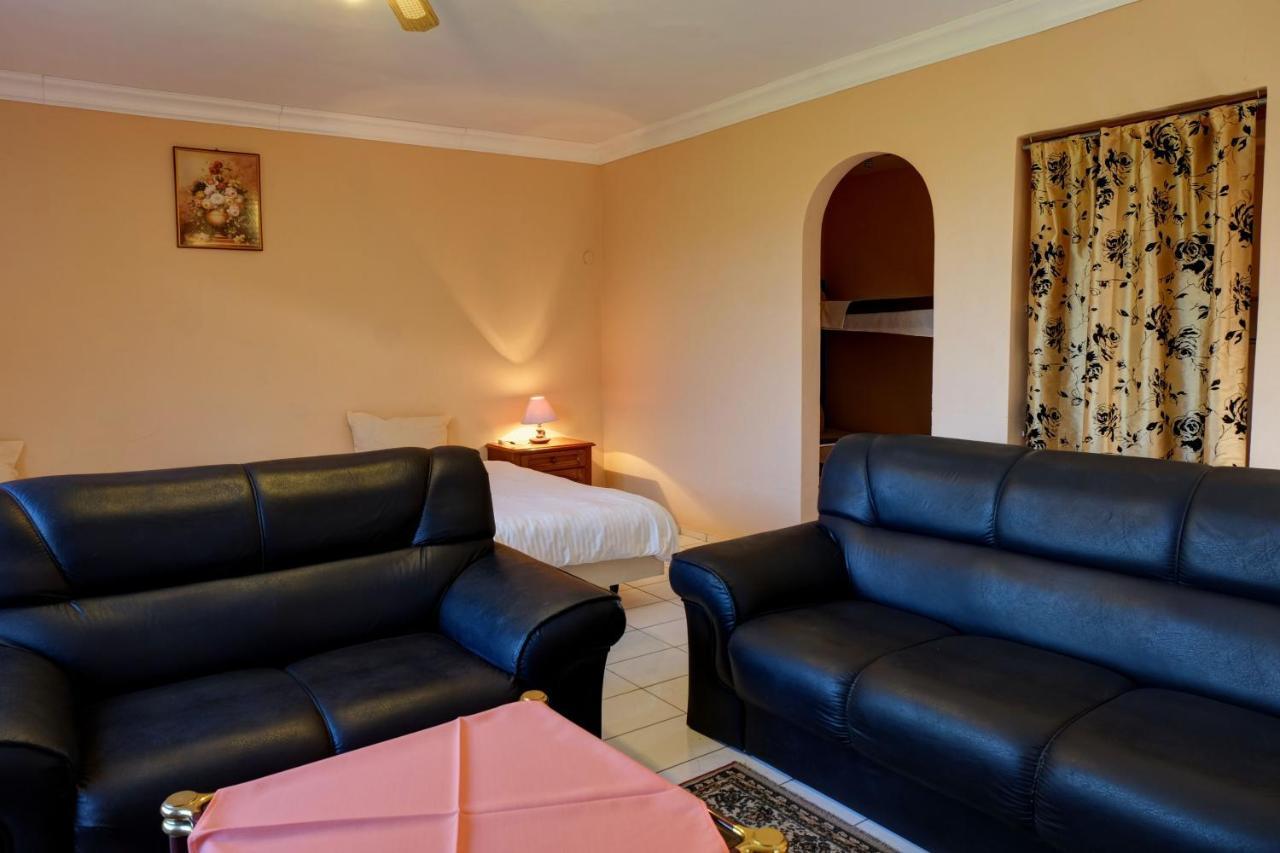 Hotel Independencia Екстериор снимка