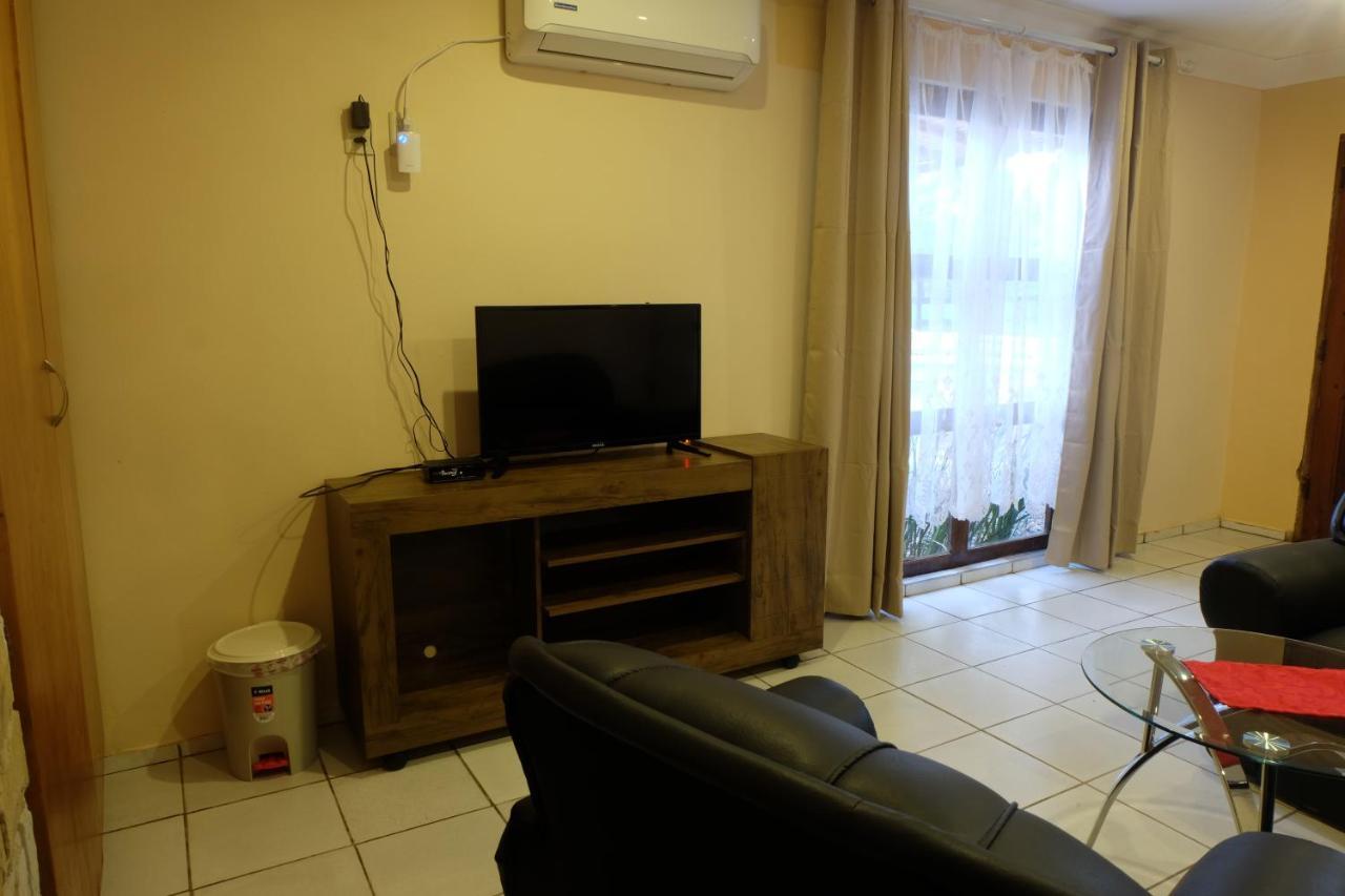 Hotel Independencia Екстериор снимка