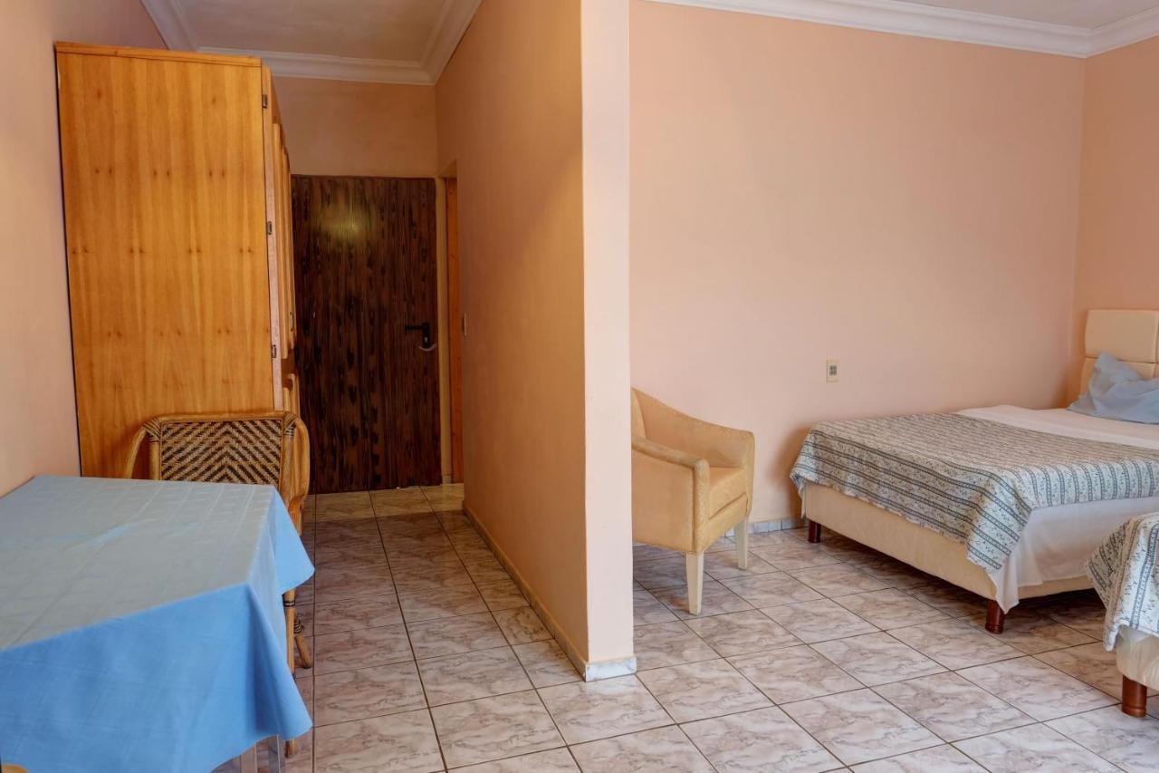 Hotel Independencia Екстериор снимка